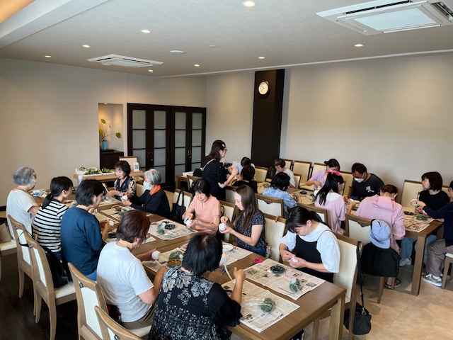 高師ホール　こけ玉作り体験セミナー