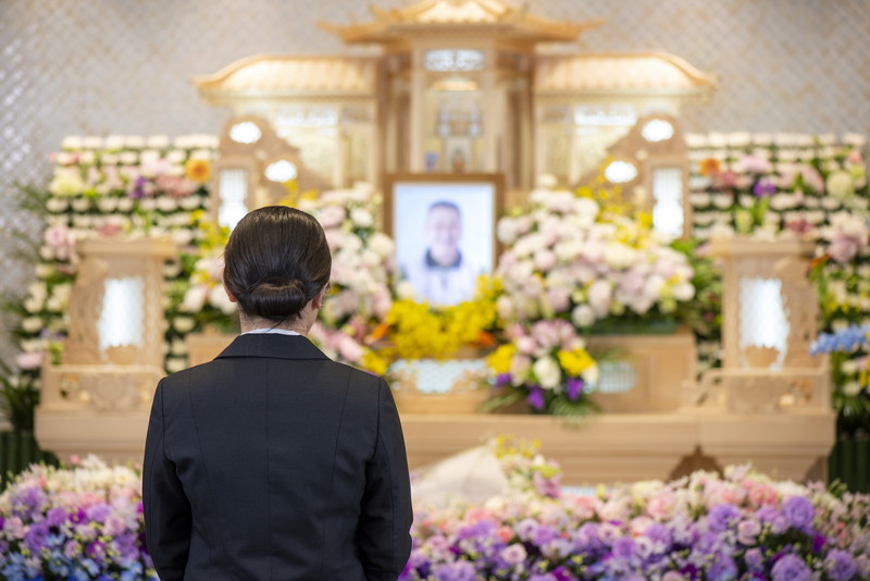 お悔やみの言葉 なんて言う 遺族にかける言葉をご紹介 浜松 掛川 豊橋 岡崎の家族葬 葬儀はイズモ葬祭へ